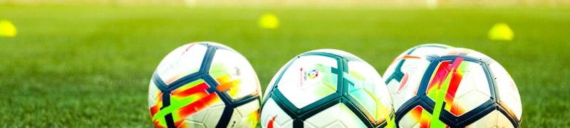 2014年世界杯半决赛，德国队7-1大胜巴西队，巴西球迷掩面哭泣的震撼场面